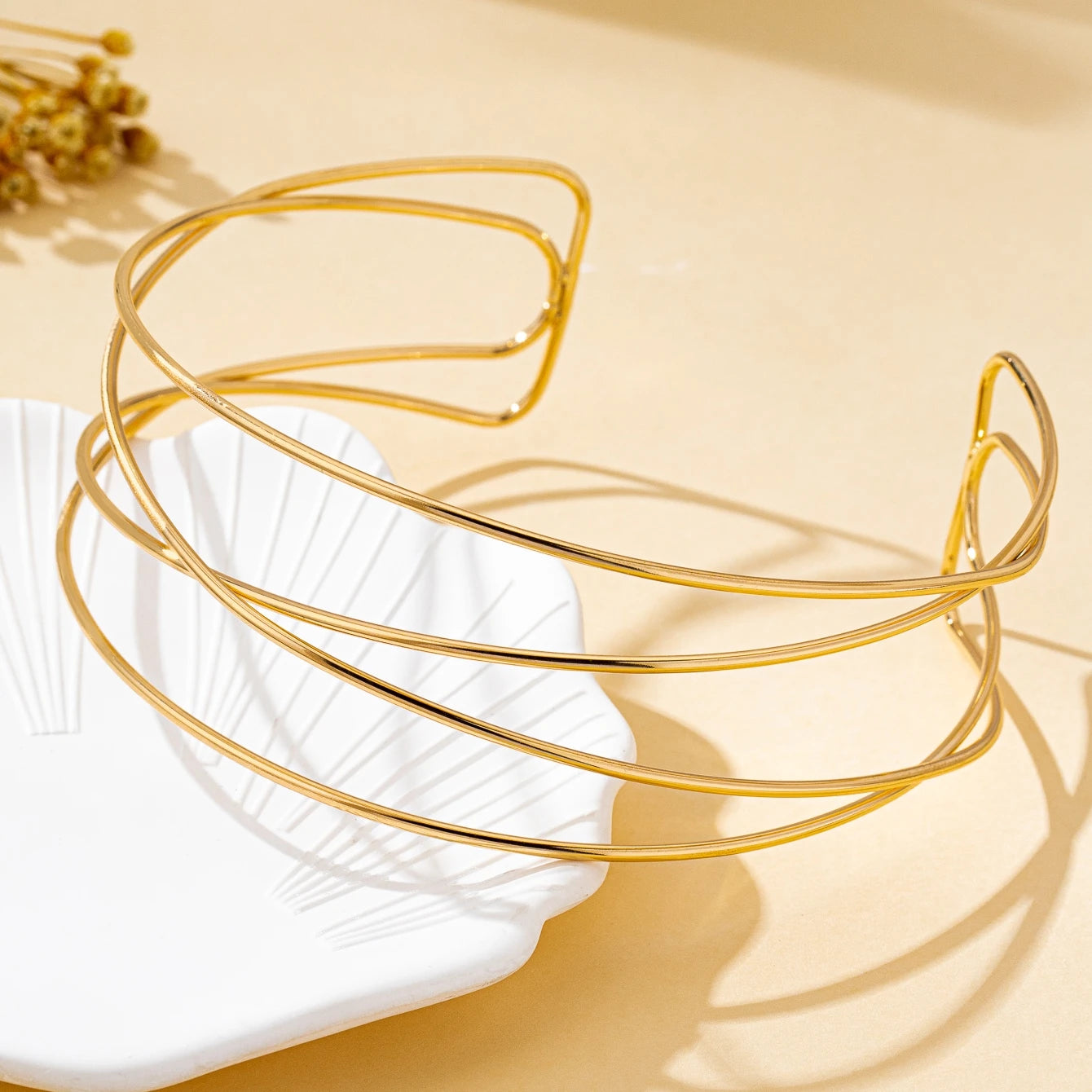 Necklace with Simple Lines
