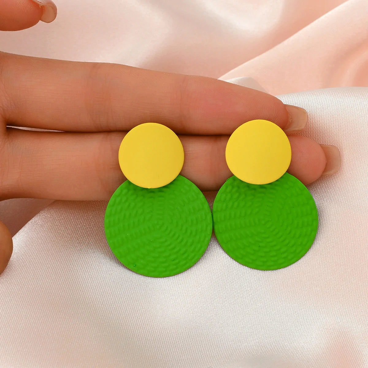 Round Earrings