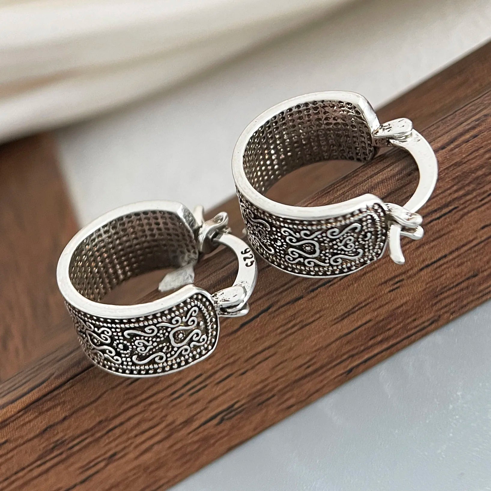Retro Flower Earring