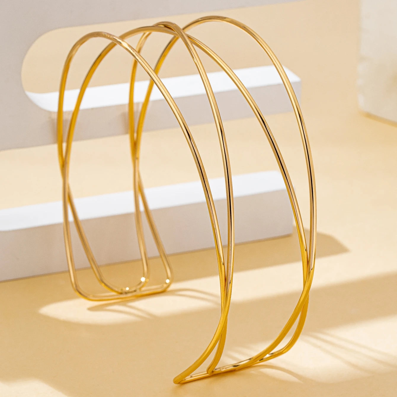 Necklace with Simple Lines