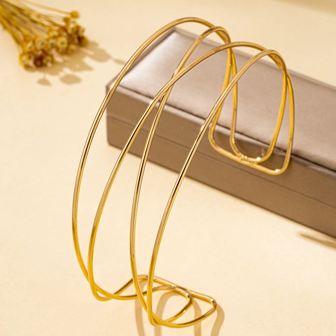 Necklace with Simple Lines